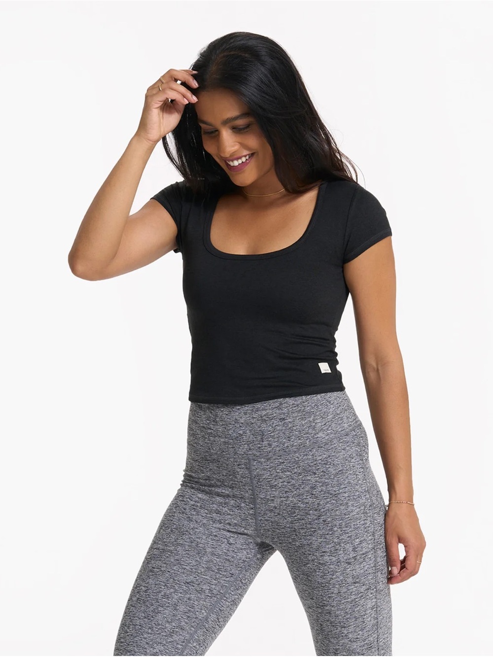 Vuori Short Sleeve Halo Crop in Black Heather